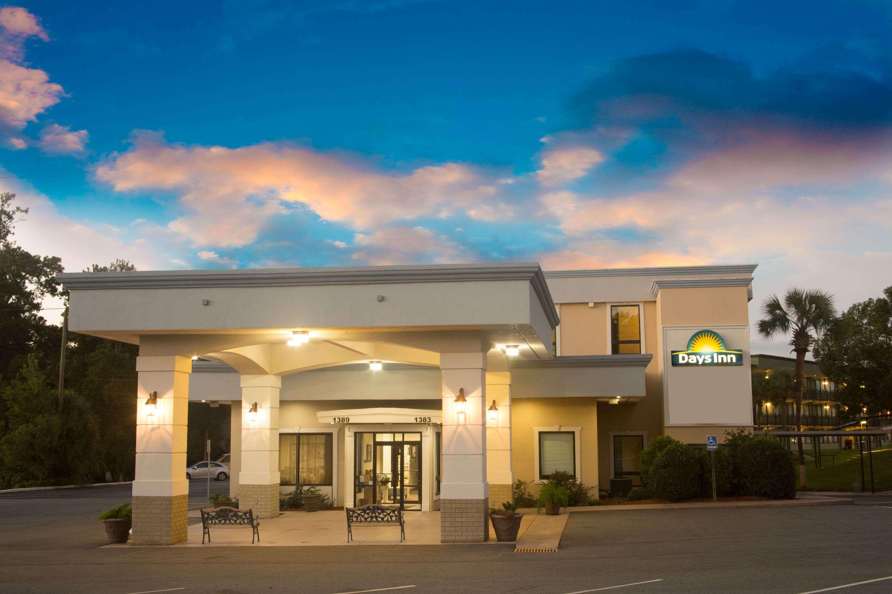 Days Inn By Wyndham Valdosta/Near Valdosta Mall Экстерьер фото