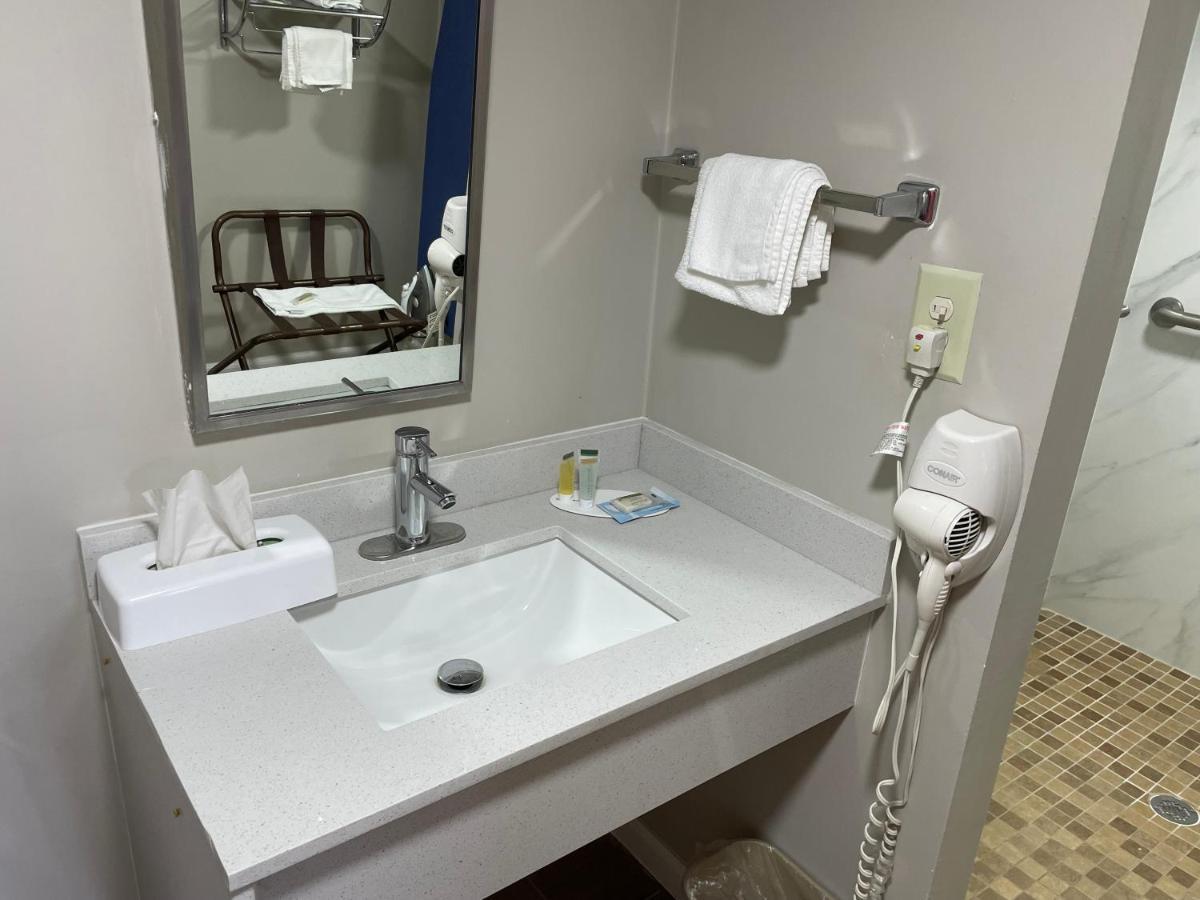 Days Inn By Wyndham Valdosta/Near Valdosta Mall Экстерьер фото