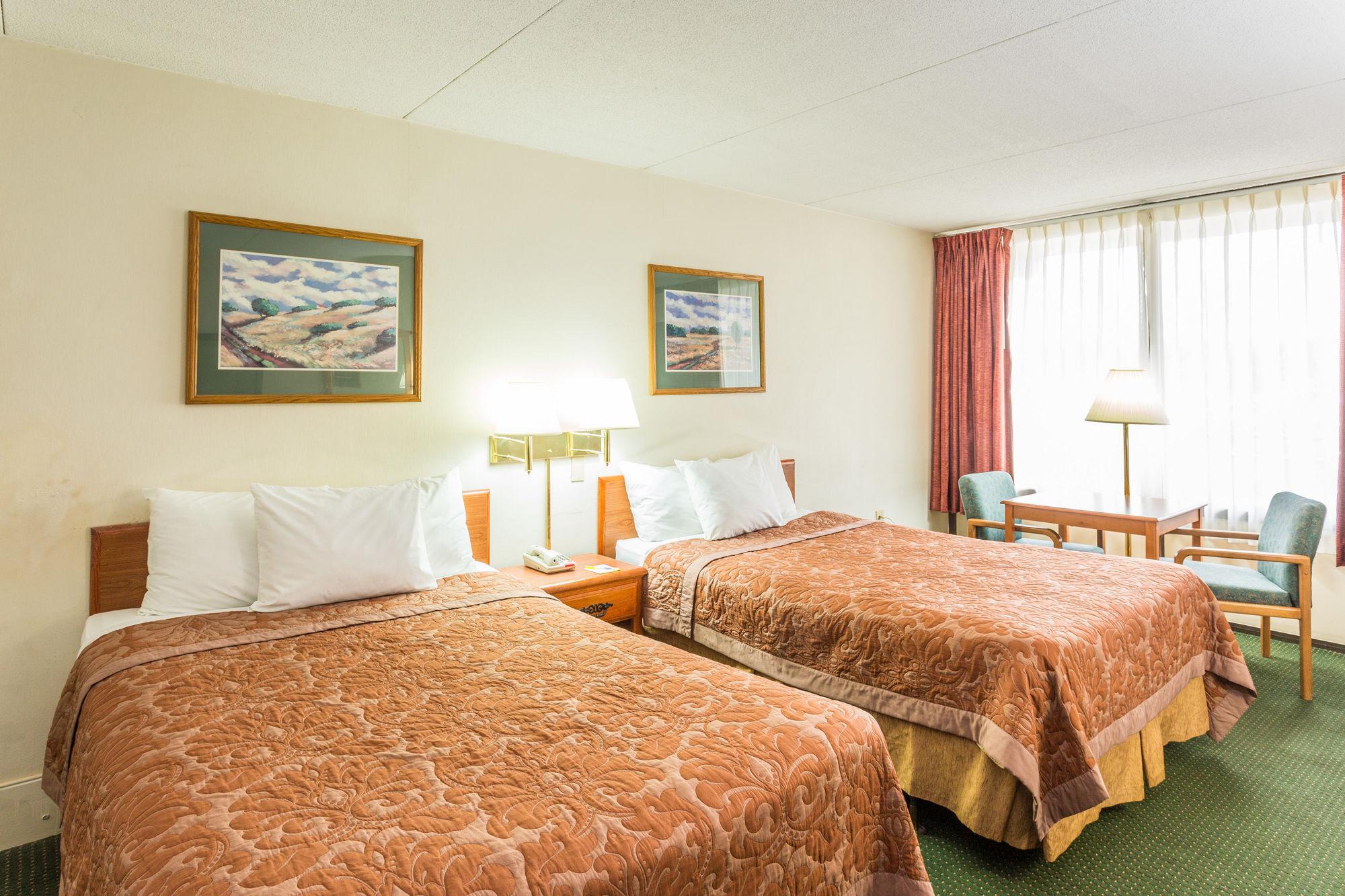 Days Inn By Wyndham Valdosta/Near Valdosta Mall Экстерьер фото